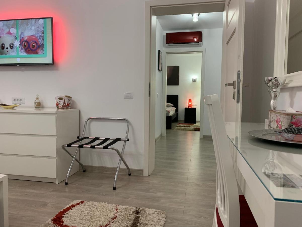 Luxury Apartment Galaţi Екстериор снимка