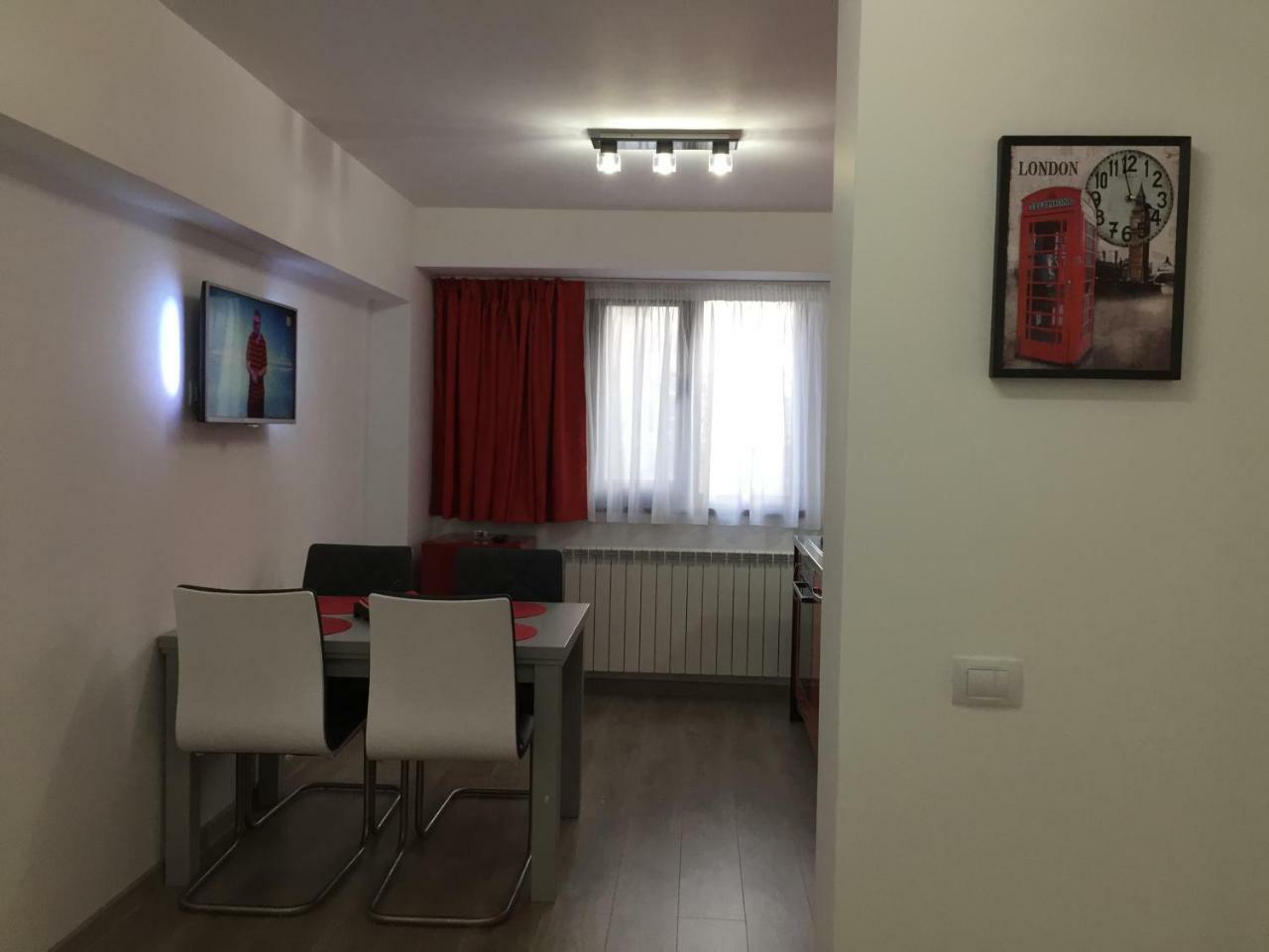 Luxury Apartment Galaţi Екстериор снимка