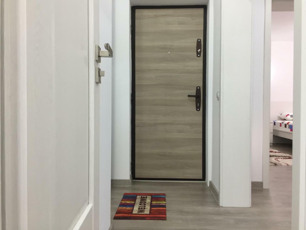 Luxury Apartment Galaţi Екстериор снимка