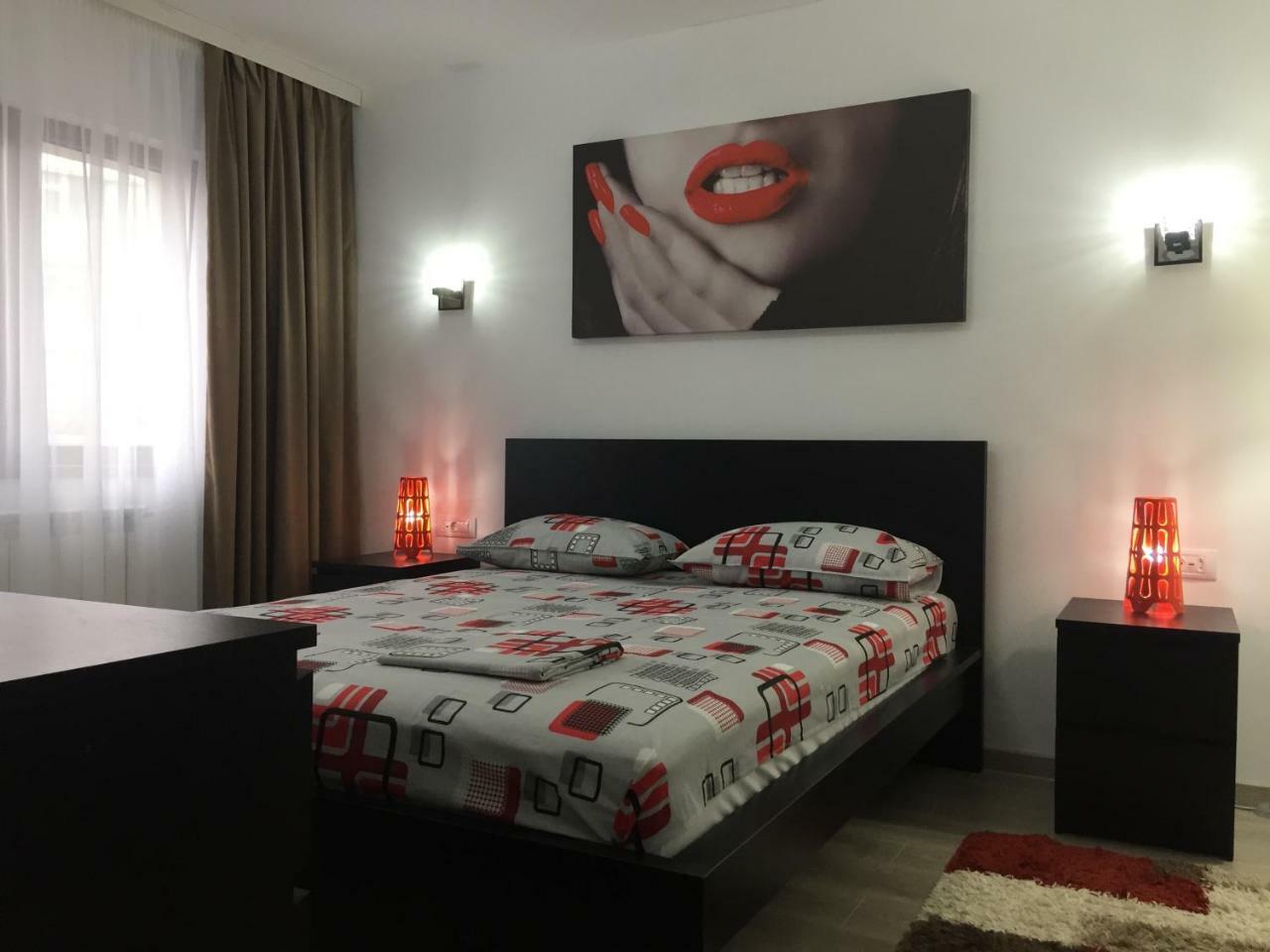 Luxury Apartment Galaţi Екстериор снимка