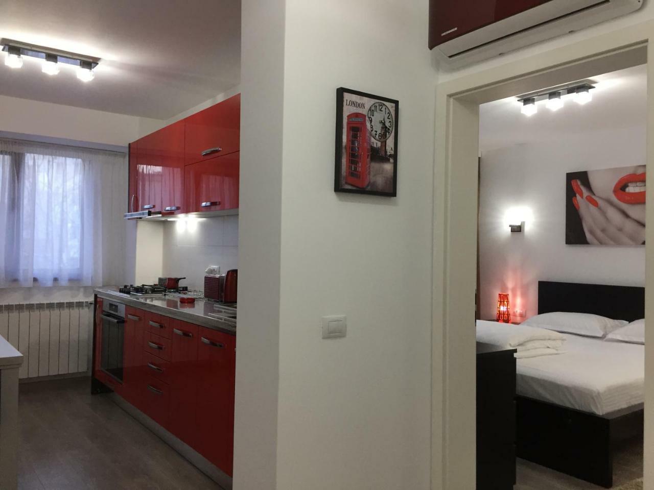 Luxury Apartment Galaţi Екстериор снимка