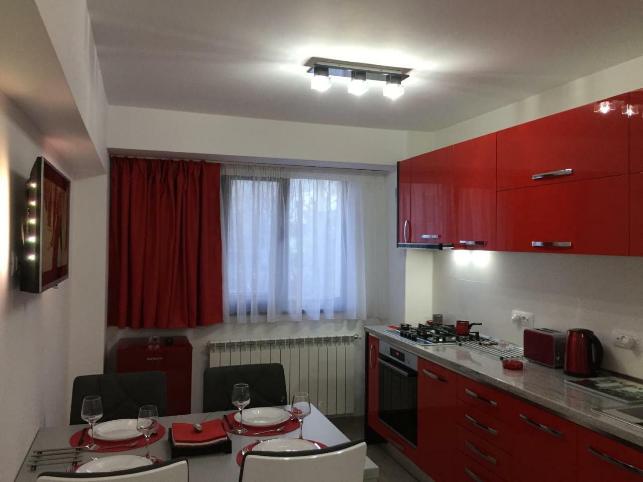 Luxury Apartment Galaţi Екстериор снимка