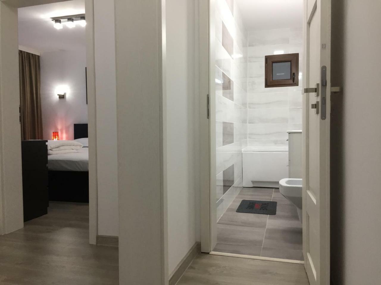Luxury Apartment Galaţi Екстериор снимка